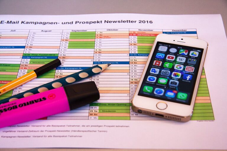 How to Declutter Your Digital Life for a More Organized Day